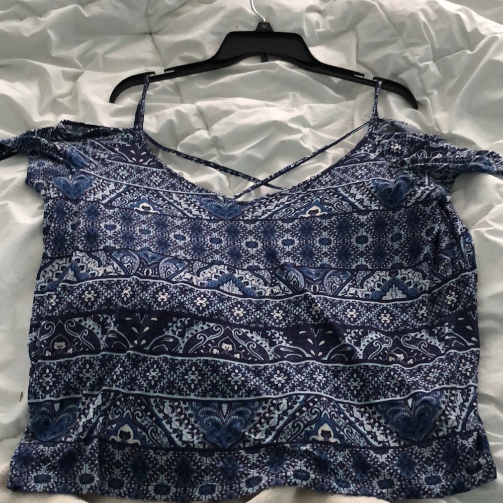 Crop top with a cold shoulder